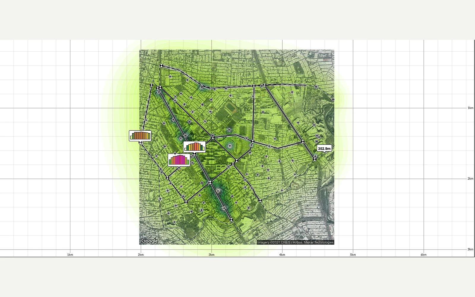 Mapa de ruido urbano de Distrito Tec con gradiente de niveles sonoros sobre imagen satelital y puntos de medición.