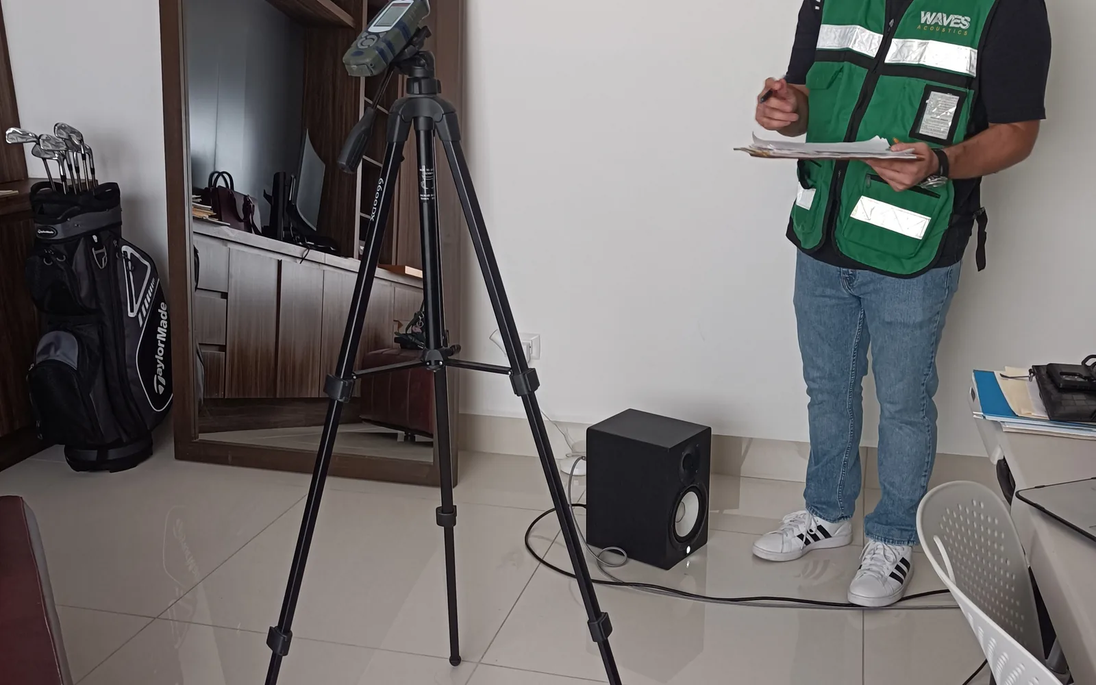 Visual relacionado con Hotel premium: control de ruido ambiental y enmascaramiento